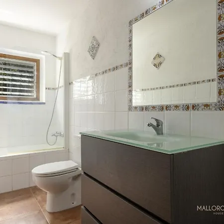 Ferienhaus Mit Privatpool Fuer 8 Personen Ca 297 Qm In Pollenca, Mallorca Nordkueste Von Mallorca Semesterbostad *