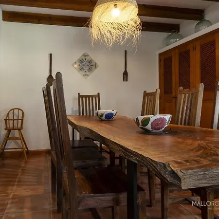 Ferienhaus Mit Privatpool Fuer 8 Personen Ca 297 Qm In Pollenca, Mallorca Nordkueste Von Mallorca