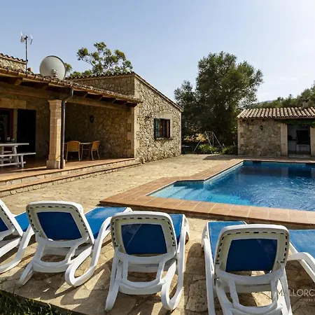 Ferienhaus Mit Privatpool Fuer 8 Personen Ca 297 Qm In Pollenca, Mallorca Nordkueste Von Mallorca *
