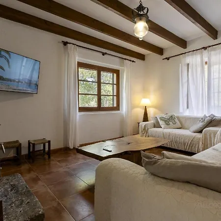 Ferienhaus Mit Privatpool Fuer 8 Personen Ca 297 Qm In Pollenca, Mallorca Nordkueste Von Mallorca Holiday home Pollenca
